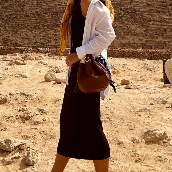 Cuyana Brown Leather Bucket Bag - Picture 9 of 9